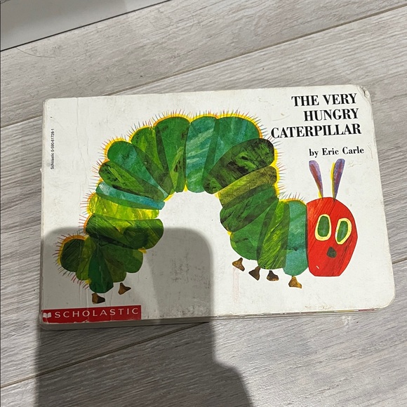 Scholastic Other - Scholastic The Very Hungry Caterpillar Book - Green and Red